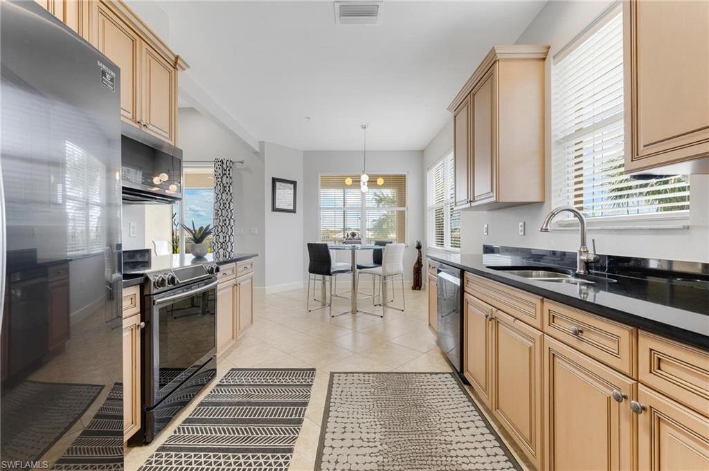 ASHTON OAKS - Residential