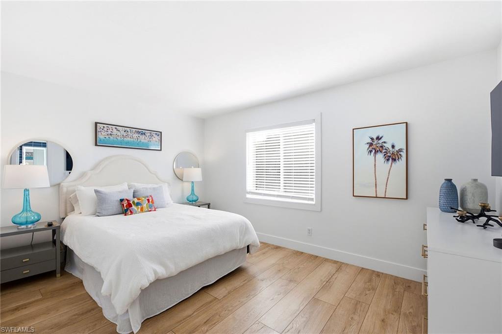 CASTLETON GARDENS - Residential