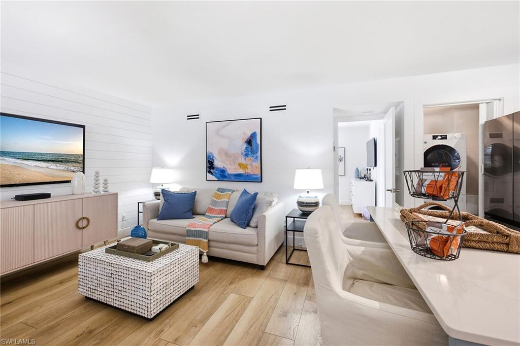 CASTLETON GARDENS - Residential