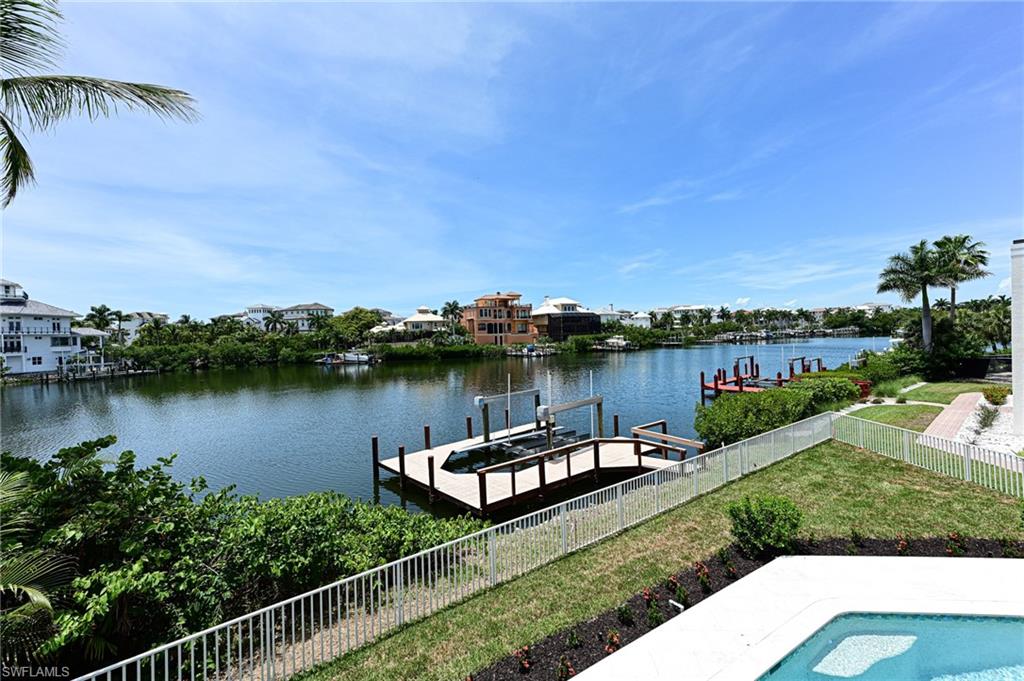 BAYFRONT GARDENS - Residential