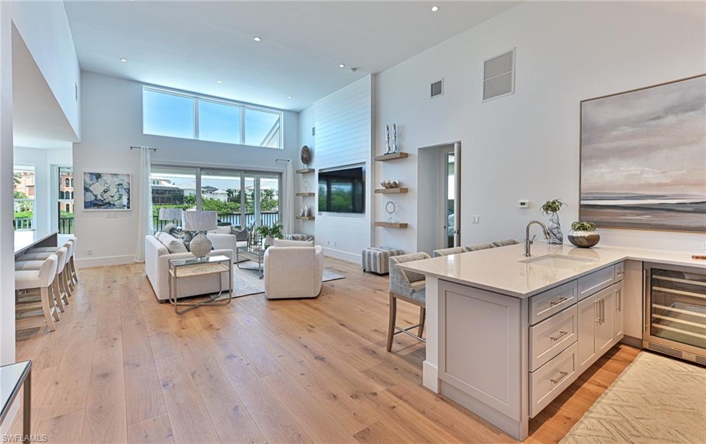BAYFRONT GARDENS - Residential