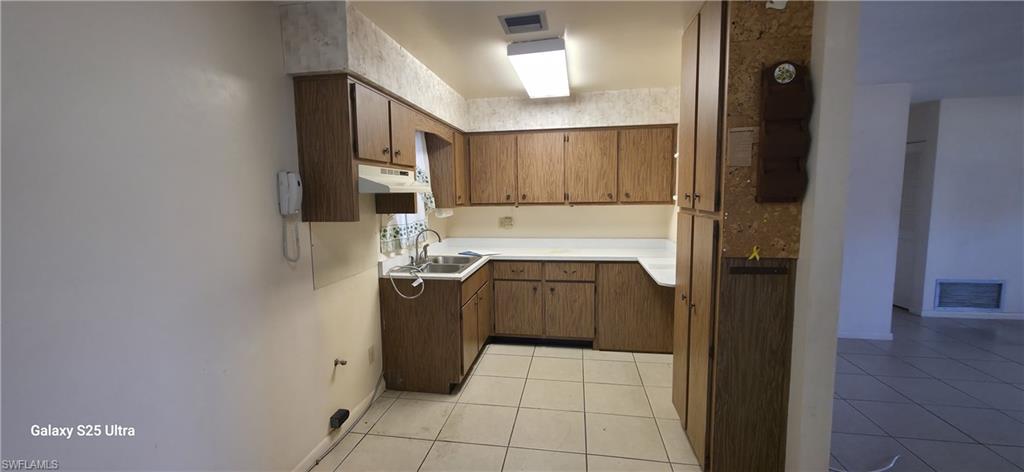 GOLFWOOD CONDO - Residential