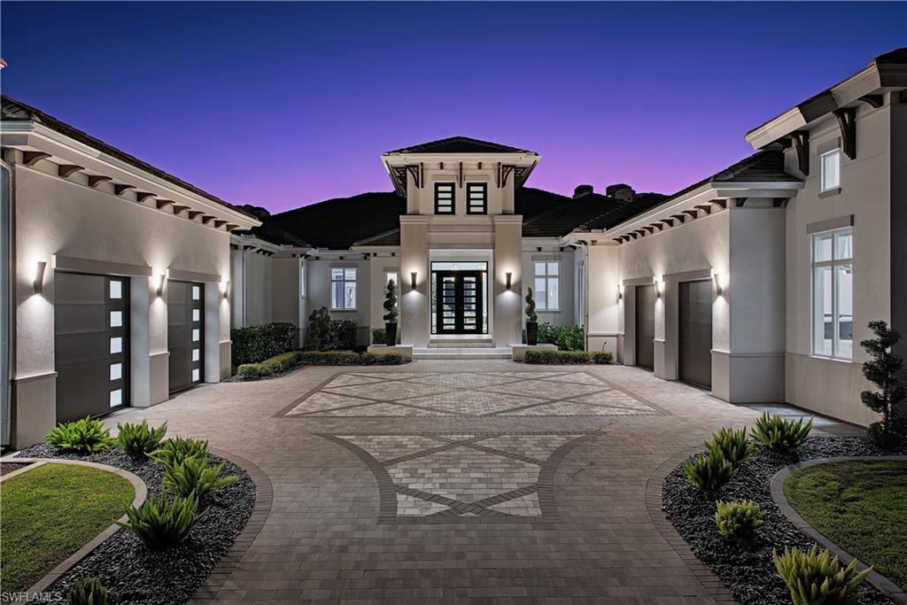 BAY WOODS - Residential