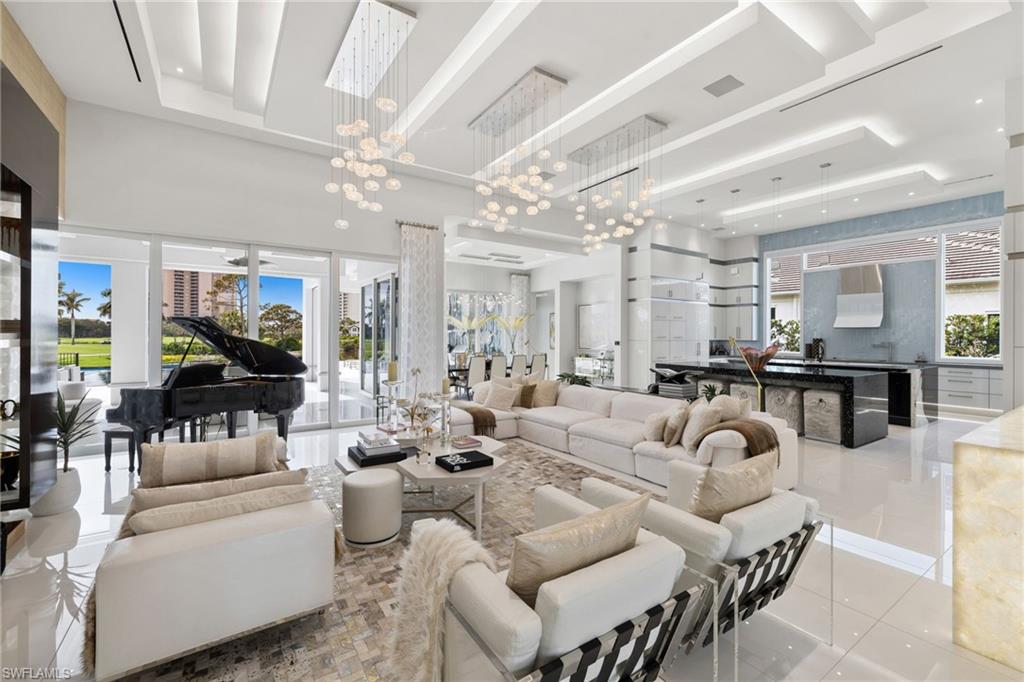 BAY WOODS - Residential
