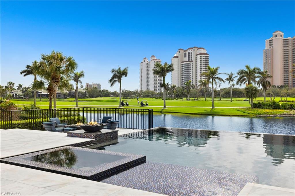BAY WOODS - Residential