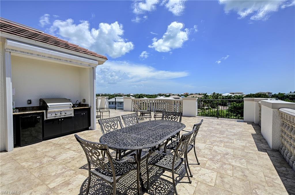 BAREFOOT BAY - Residential