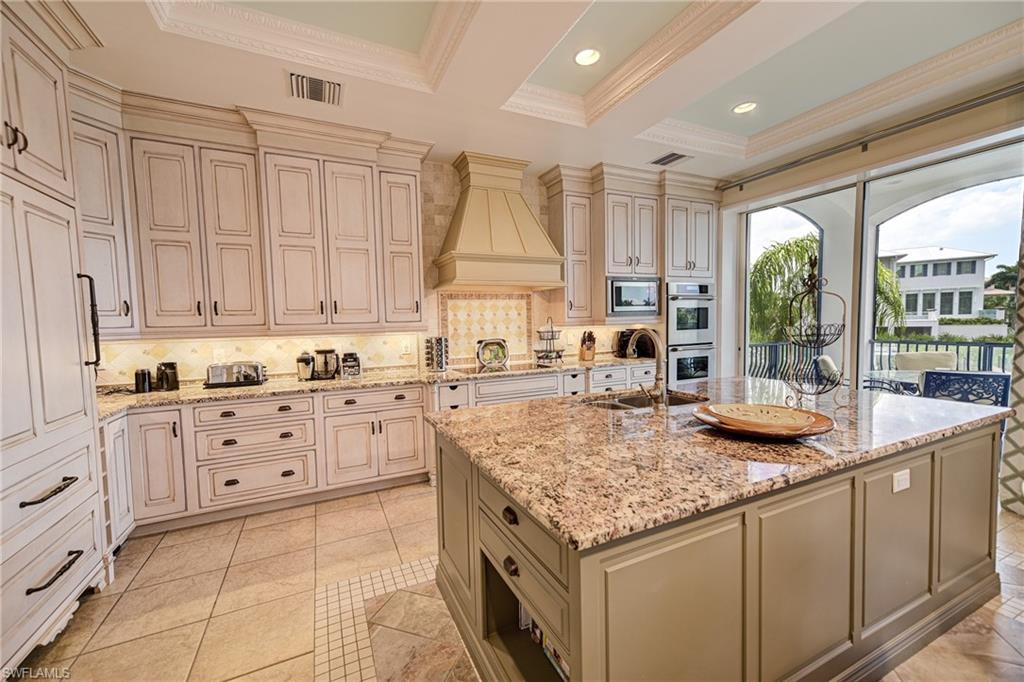 BAREFOOT BAY - Residential