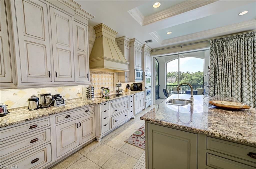 BAREFOOT BAY - Residential