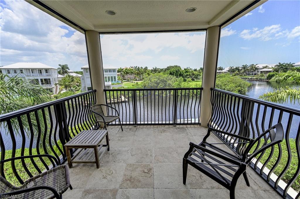 BAREFOOT BAY - Residential