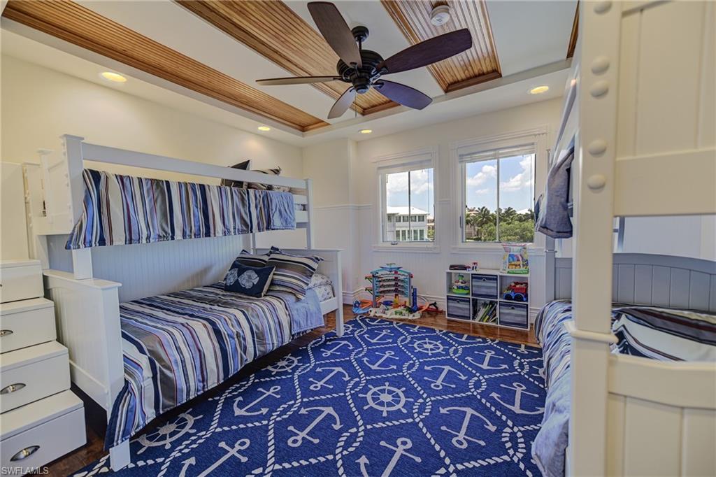 BAREFOOT BAY - Residential