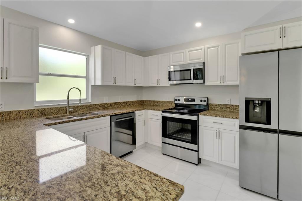 GOLDEN GATE ESTATES - Residential