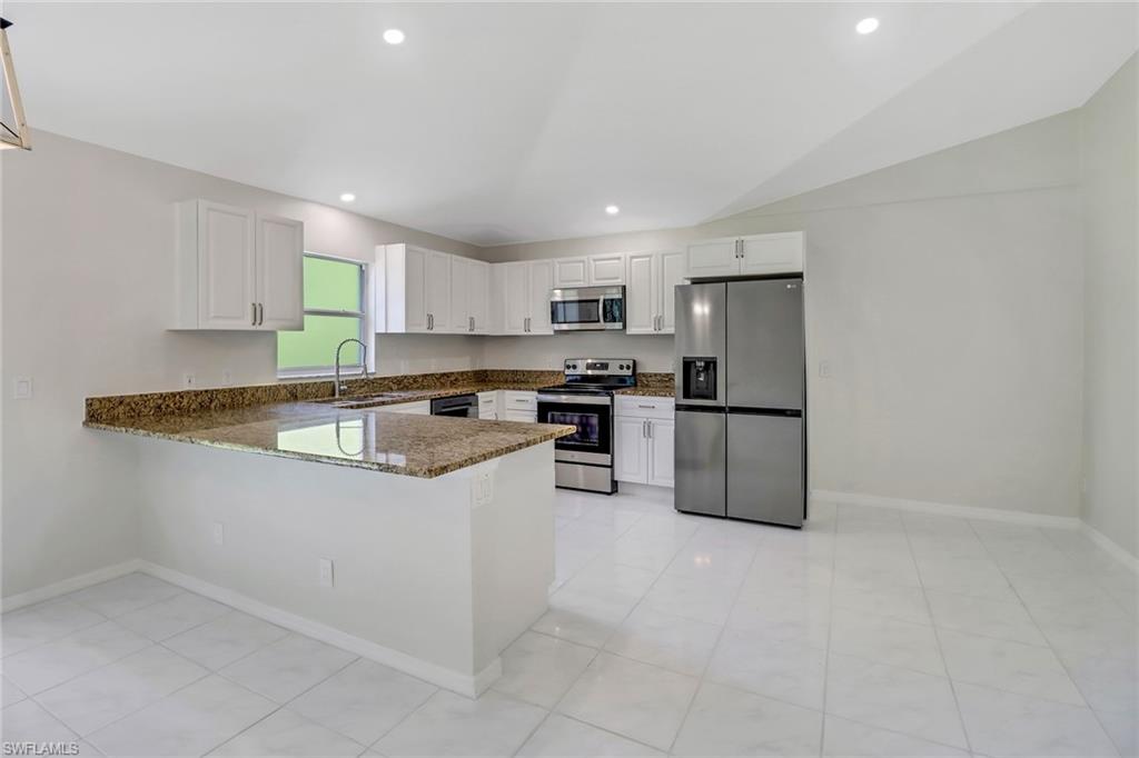 GOLDEN GATE ESTATES - Residential