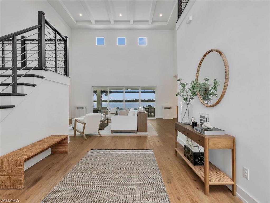SEVEN SHORES - Residential