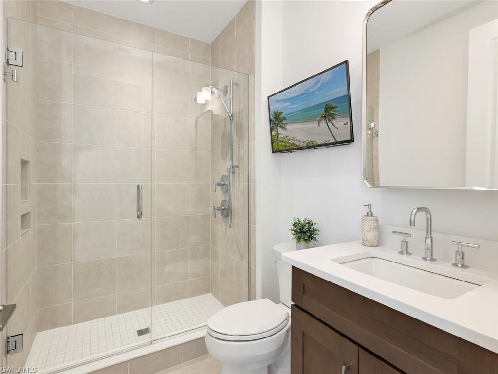 SEVEN SHORES - Residential