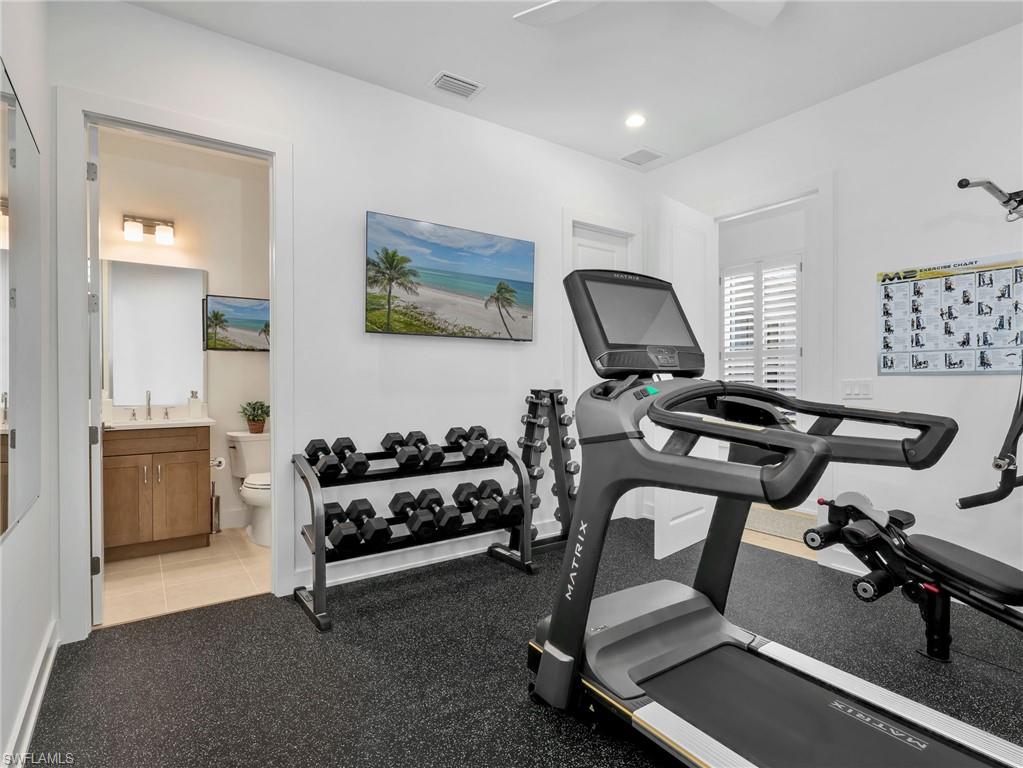 SEVEN SHORES - Residential