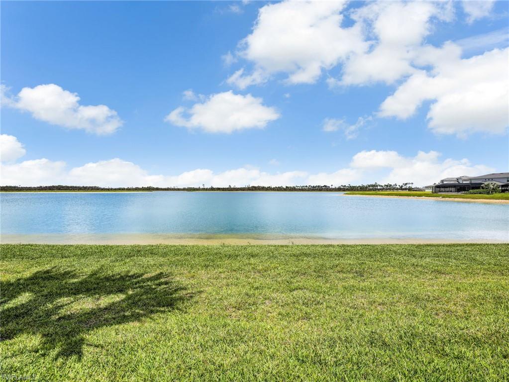 SEVEN SHORES - Residential