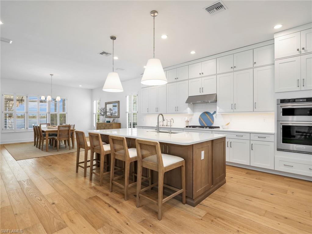 SEVEN SHORES - Residential
