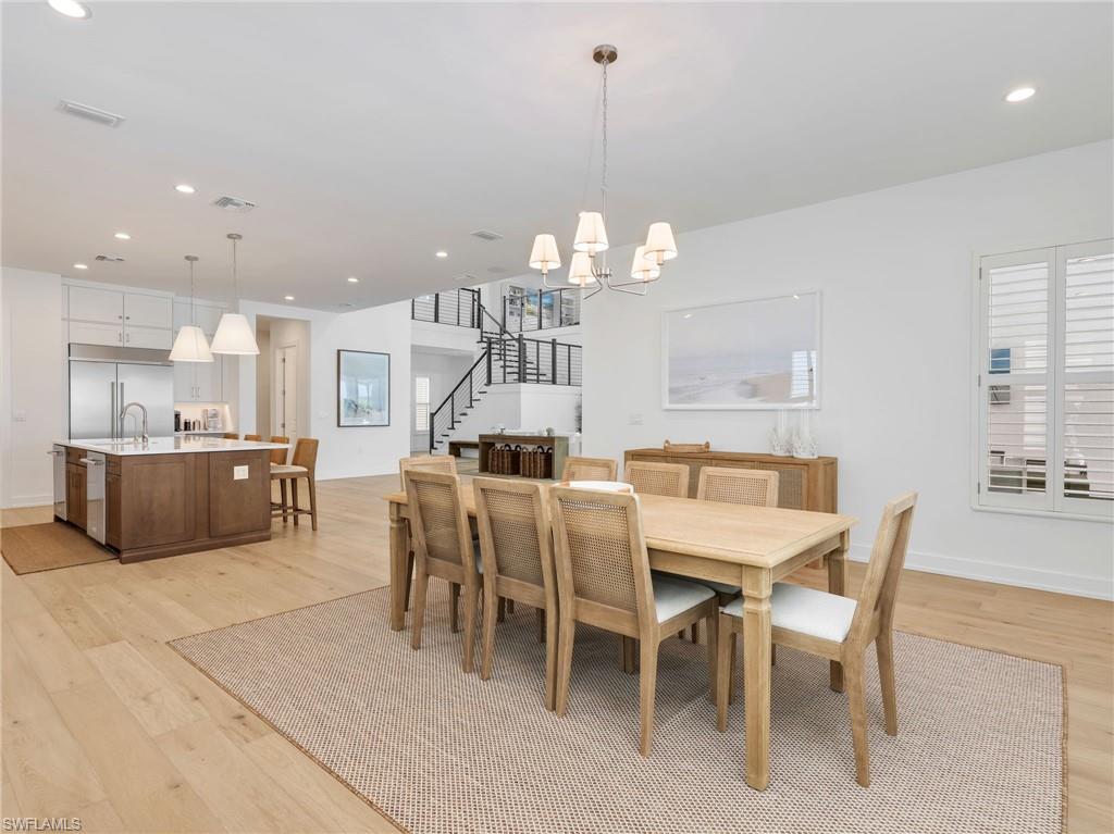 SEVEN SHORES - Residential