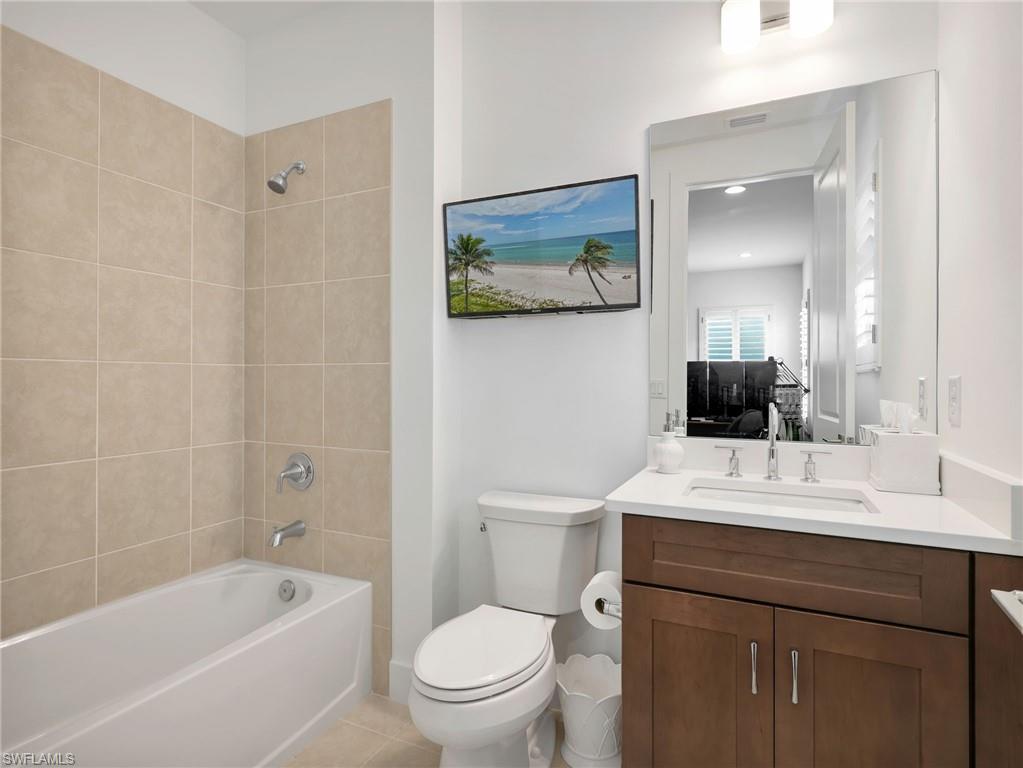 SEVEN SHORES - Residential
