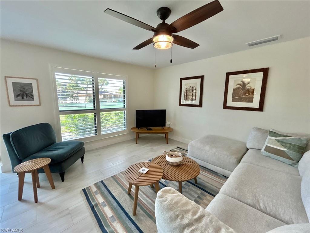 BLIND PASS CONDO - Residential