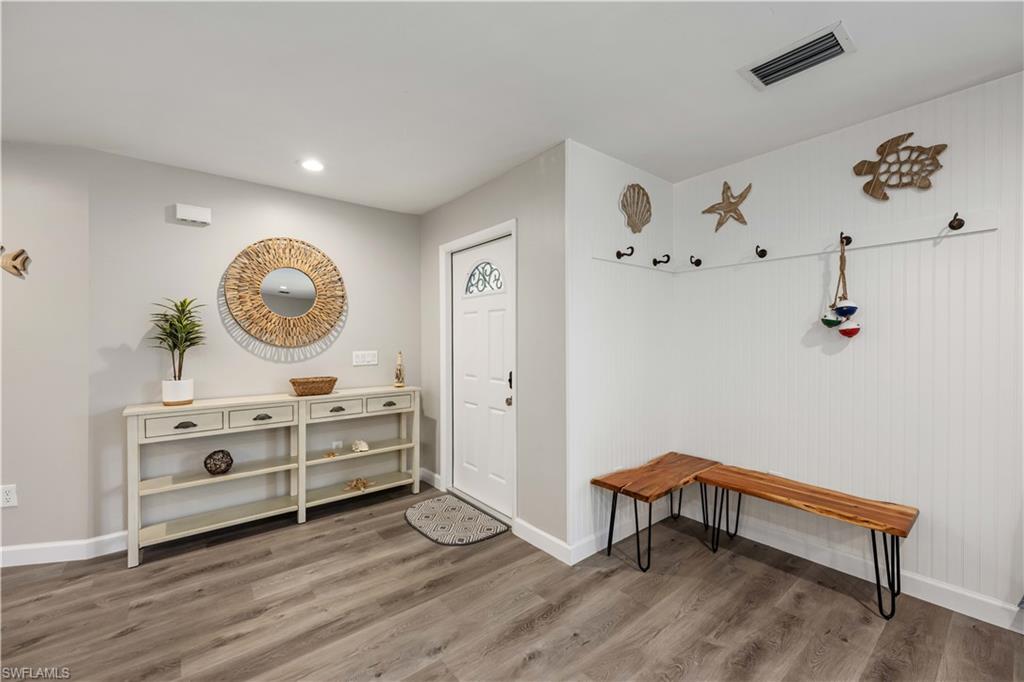 KINGS LAKE - Residential