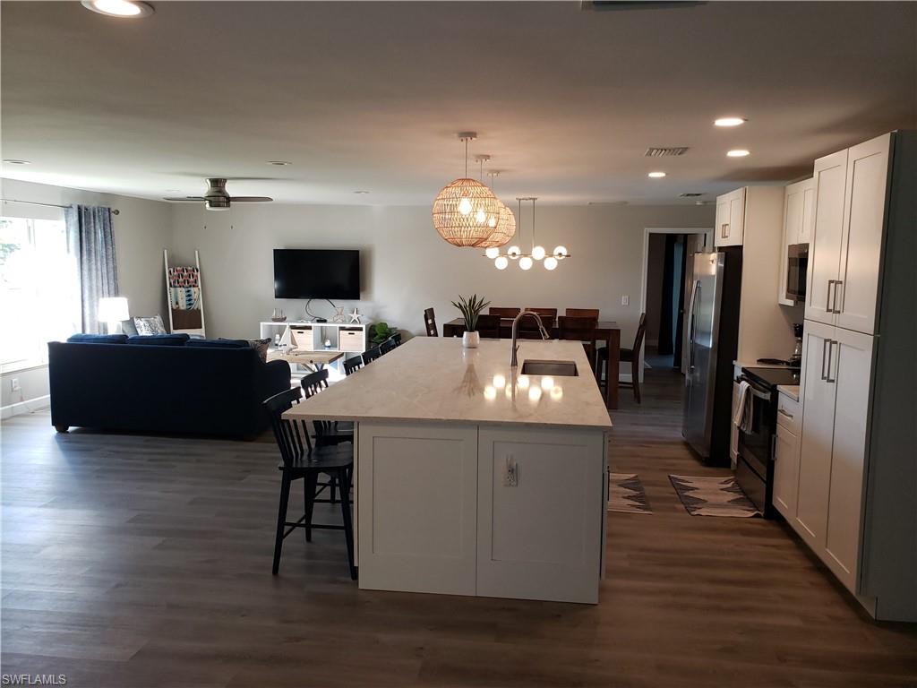 KINGS LAKE - Residential