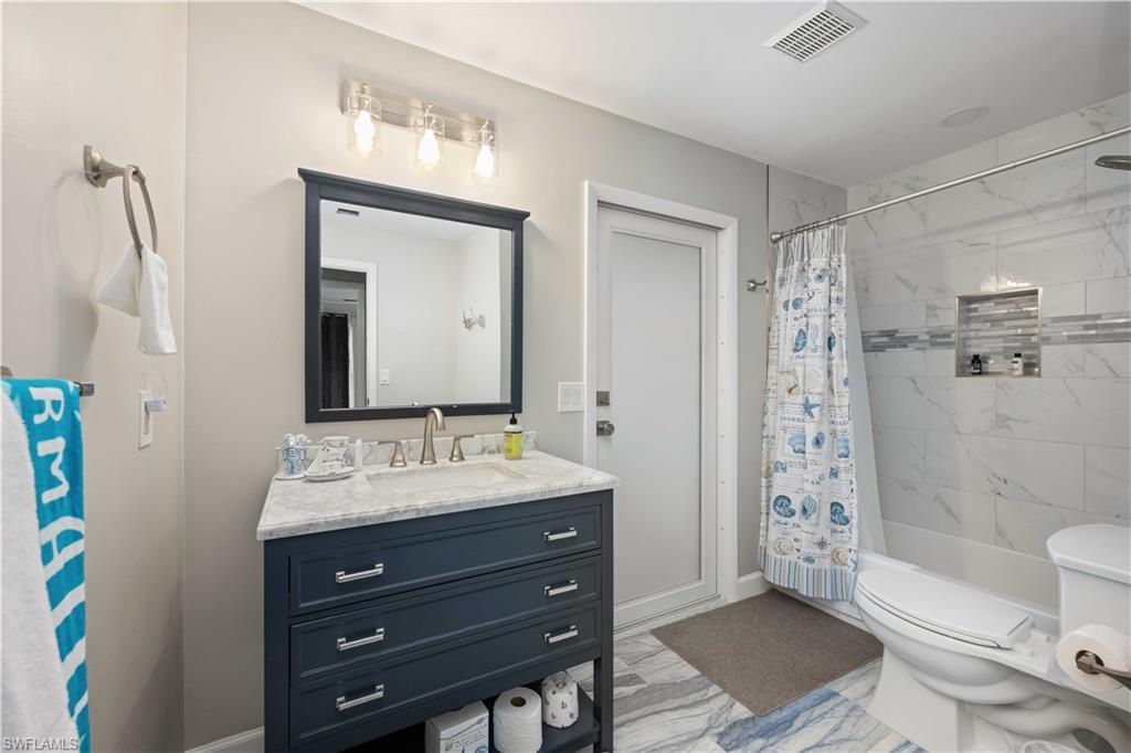 KINGS LAKE - Residential