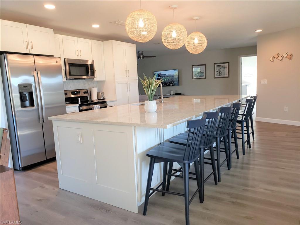 KINGS LAKE - Residential