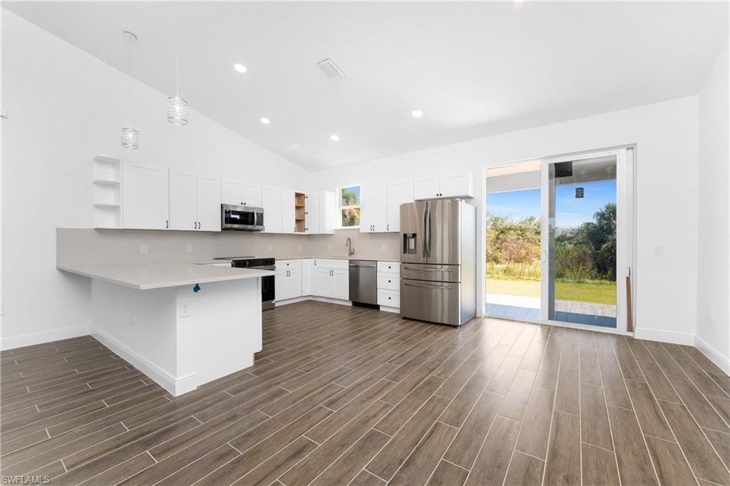 SOUTH GULF COVE - Residential
