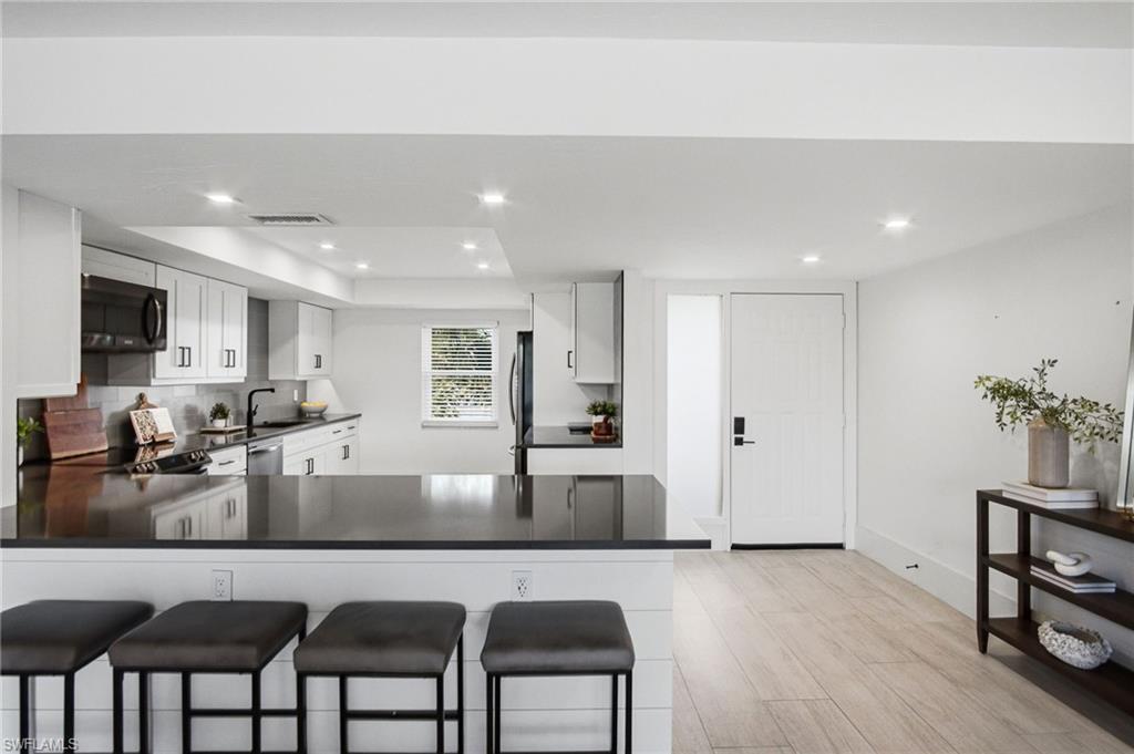 ISLAND - Residential