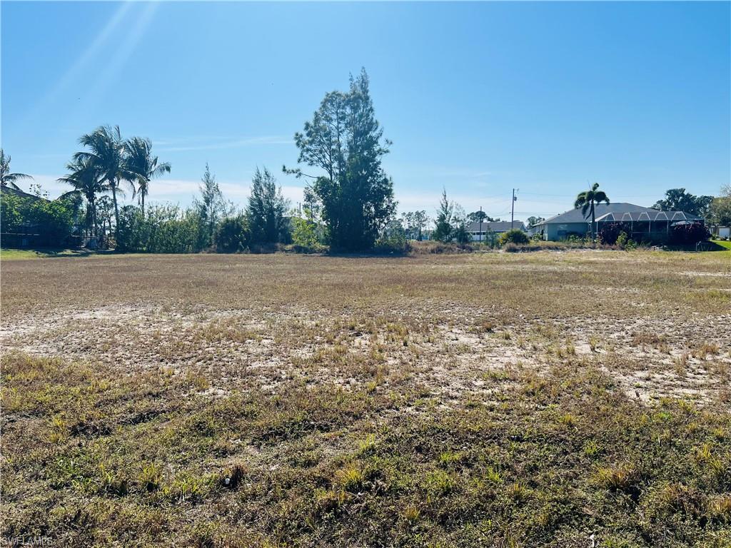 CAPE CORAL - Land