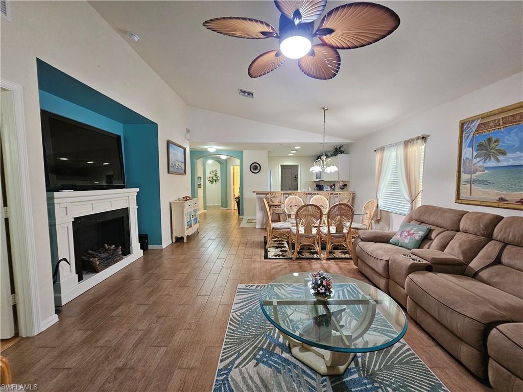 VISTANNA VILLAS - Residential
