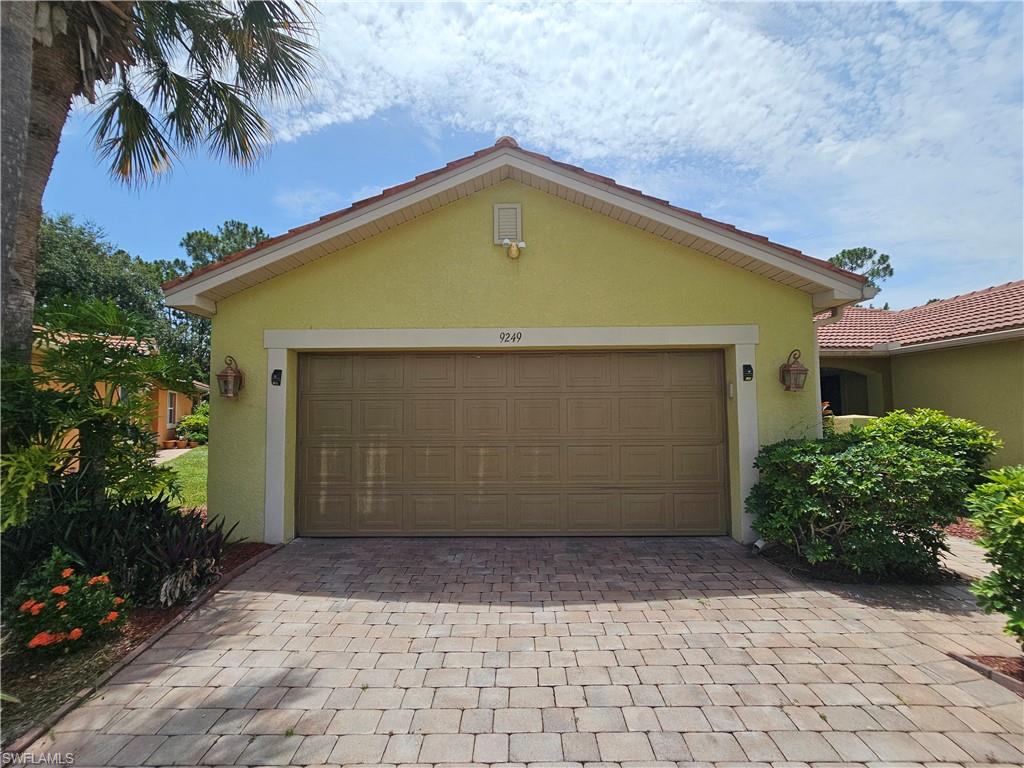 VISTANNA VILLAS - Residential