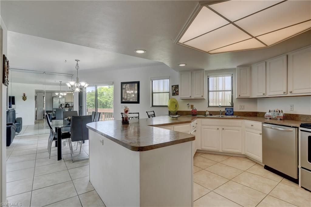 MARCO ISLAND - Residential