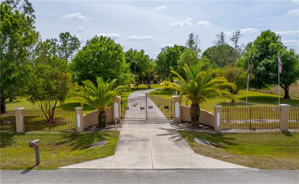 GOLDEN GATE ESTATES - Residential