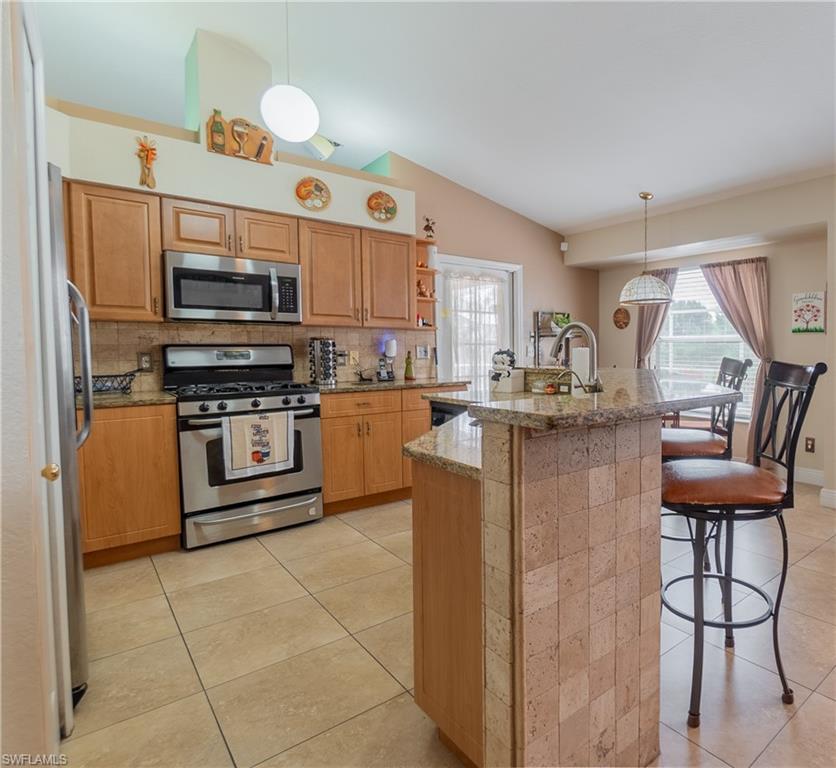 GOLDEN GATE ESTATES - Residential