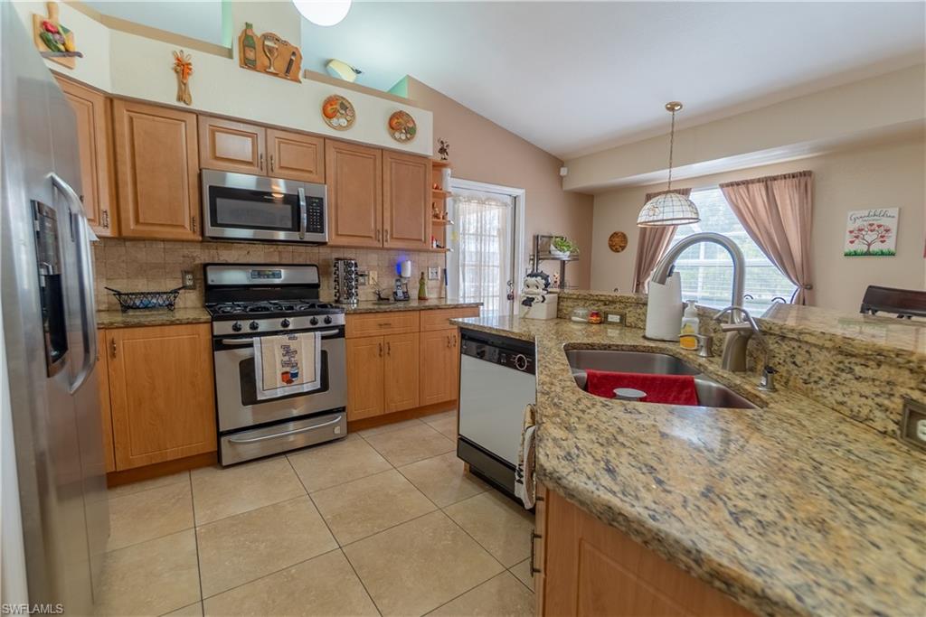 GOLDEN GATE ESTATES - Residential
