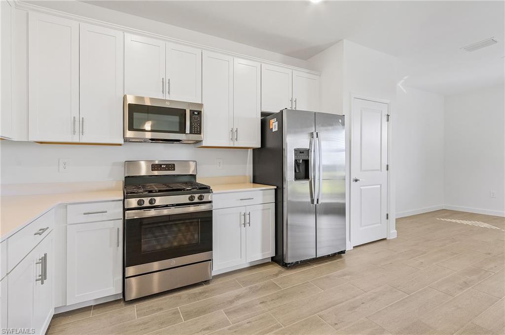 VERDANA VILLAGE - Residential Lease