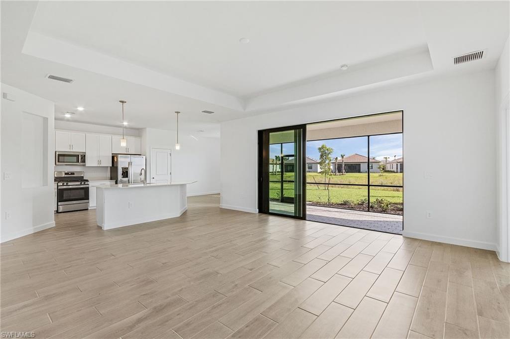 VERDANA VILLAGE - Residential Lease
