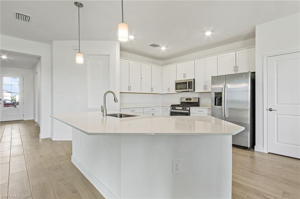 VERDANA VILLAGE - Residential Lease