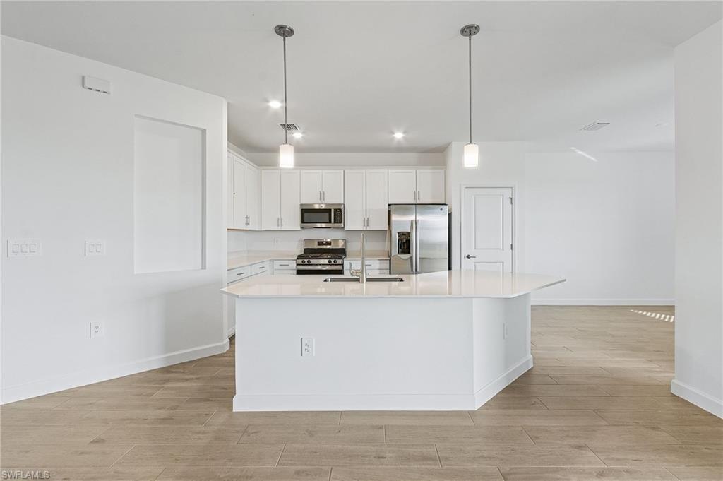 VERDANA VILLAGE - Residential Lease