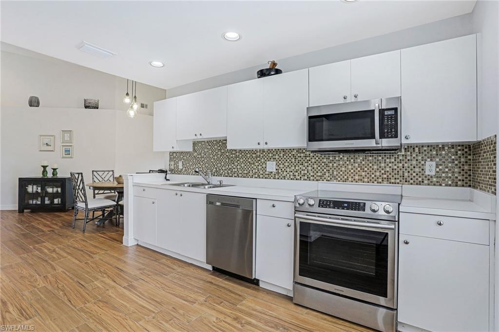 WINDSOR PLACE - Residential