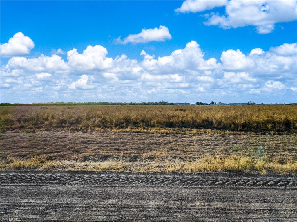 ACREAGE - Land