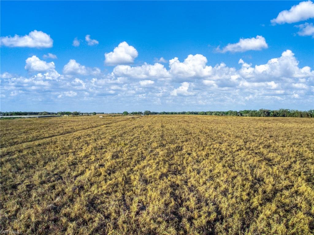 ACREAGE - Land