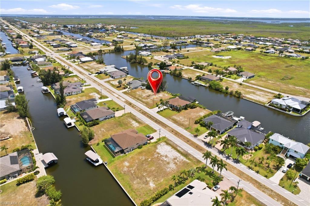 CAPE CORAL - Land