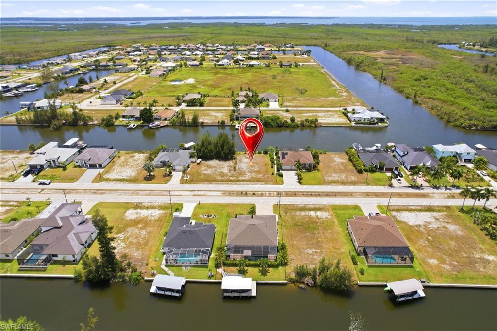 CAPE CORAL - Land