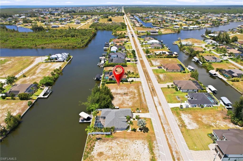 CAPE CORAL - Land