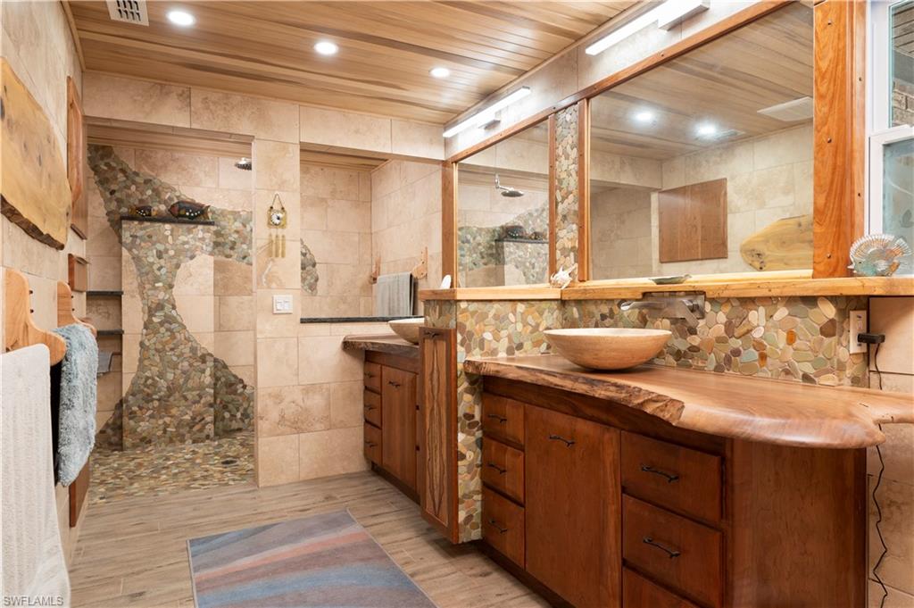 PUNTA GORDA - Residential