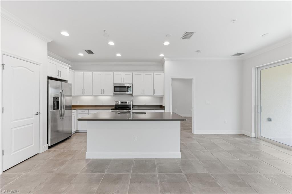 AVALON - Residential Lease