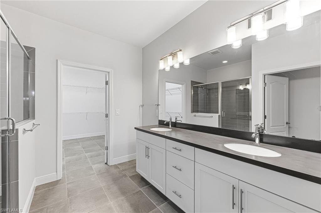 AVALON - Residential Lease